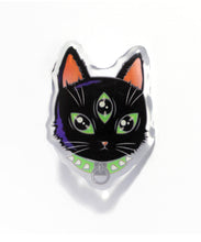 Load image into Gallery viewer, 3 EYES CAT/ FANG CLUB/ PINK CAN PINS