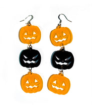 Load image into Gallery viewer, HALLOWEN PUMPKIN LONG EARRING

