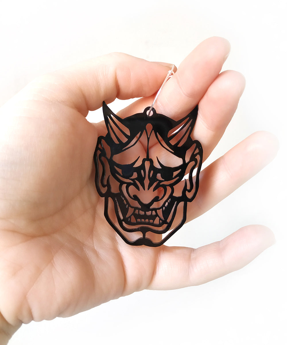 HANNYA EARRING